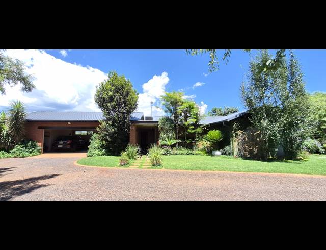 21HA SMALLHOLDING FOR SALE IN RUSTENBURG RURAL